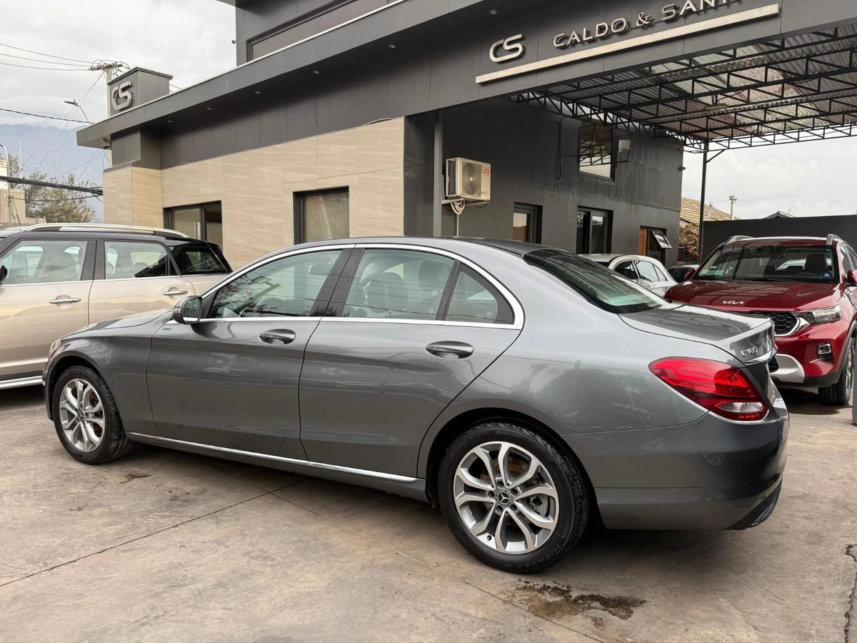 Mercedes-Benz C180 2017 en venta — foto 6