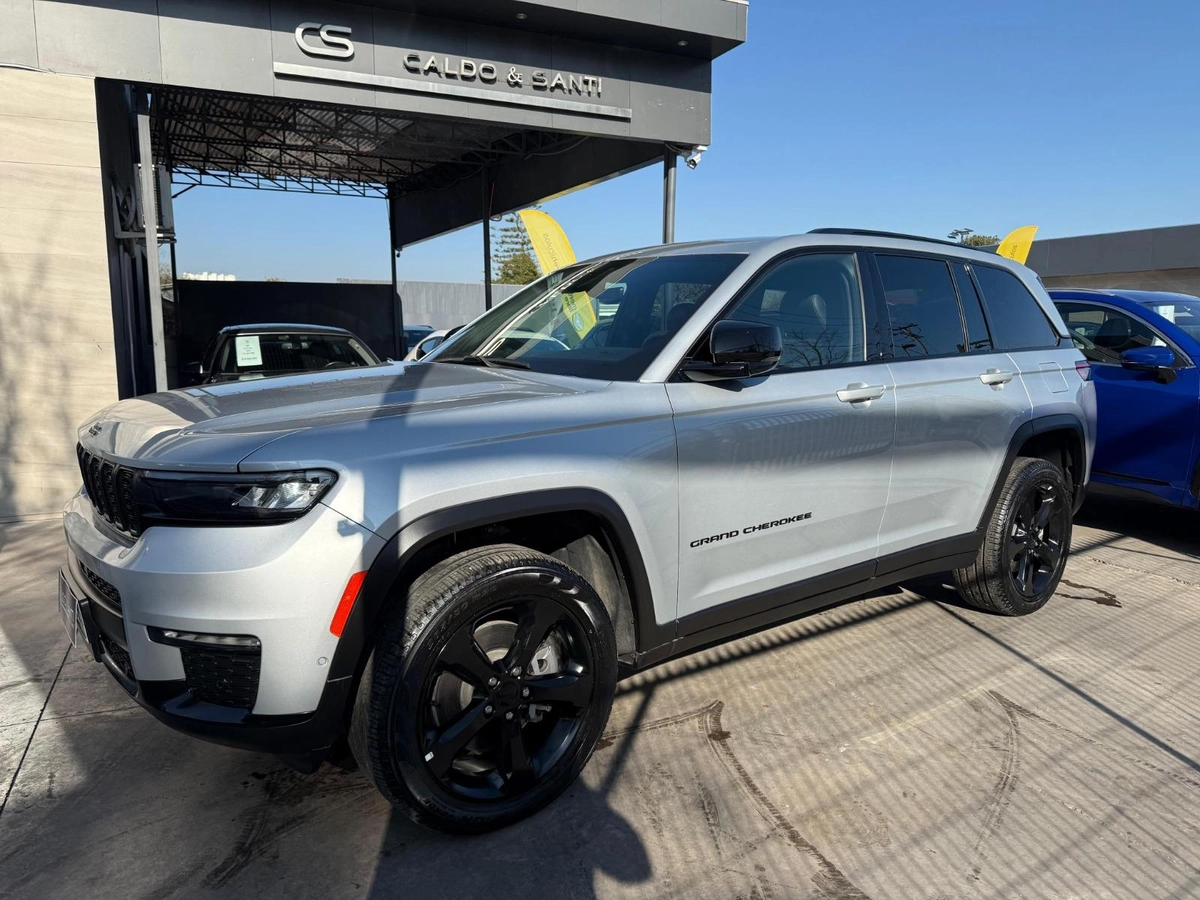 Jeep Grand Cherokee Laredo 2024 en venta — foto 1