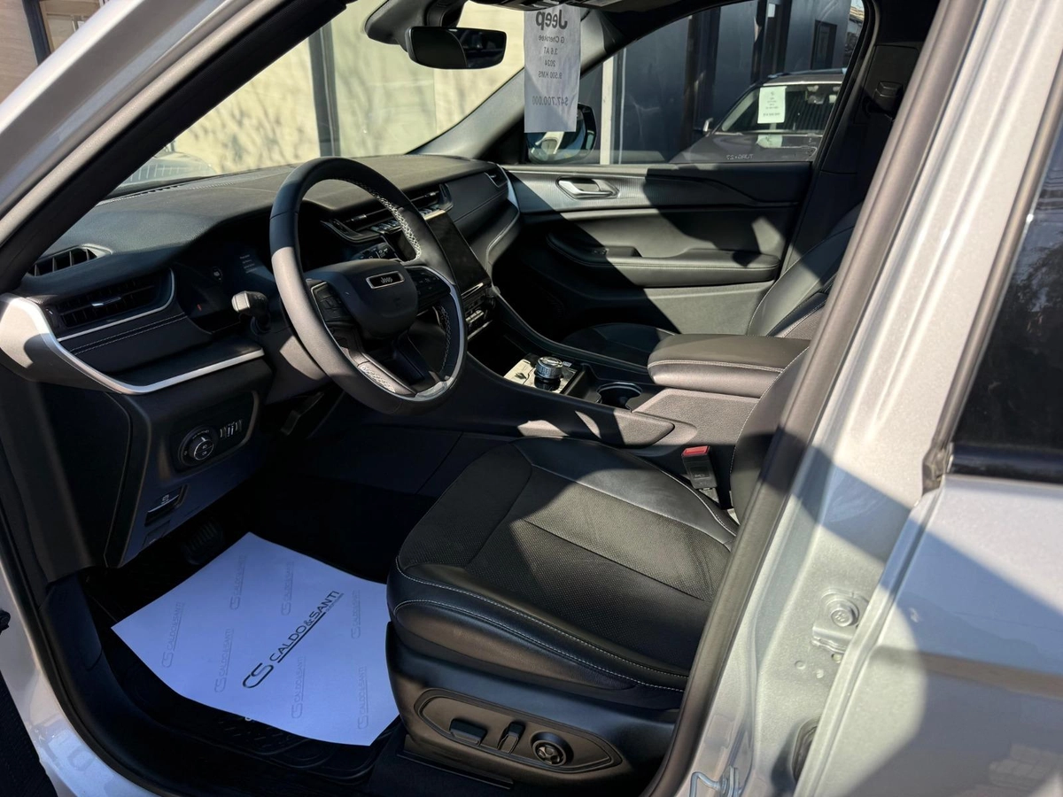 Jeep Grand Cherokee Laredo 2024 en venta — foto 7